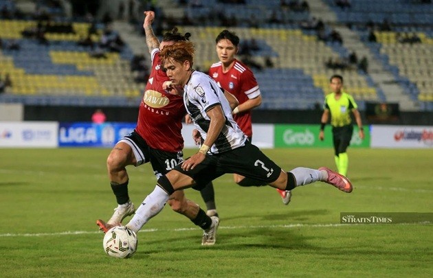 Năm 2025, Malaysia bị phạt ở mọi cấp độ.