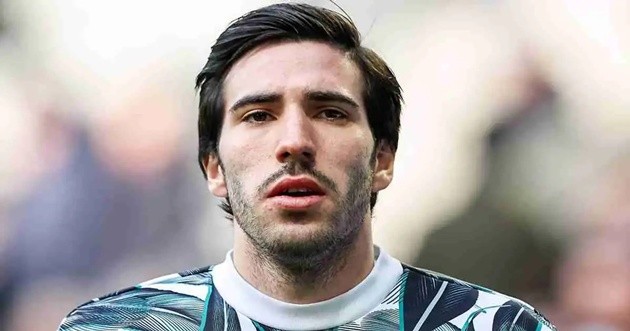 Newcastle chiếm thế thượng phong trên TTCN