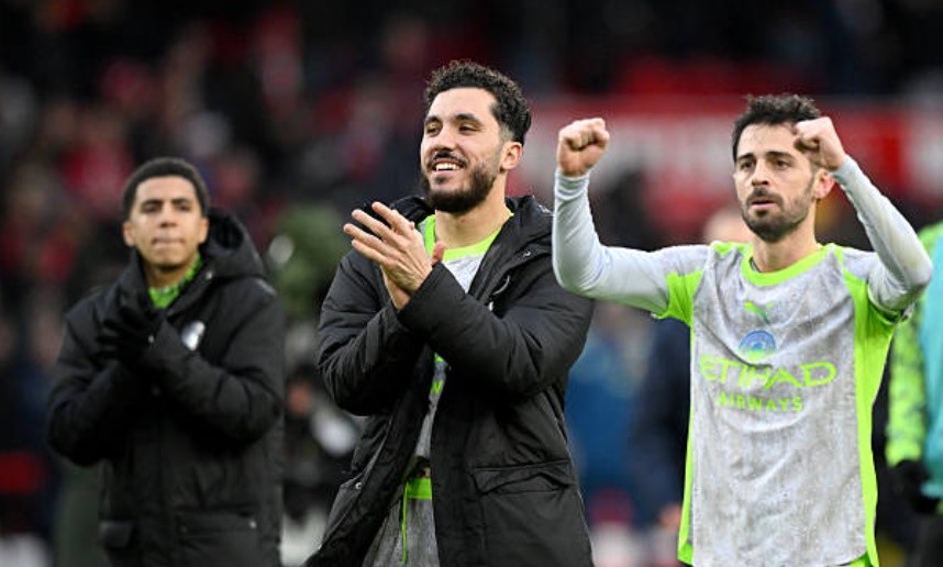 Cherki tỏa sáng giúp Man City tạm chiếm ngôi đầu.