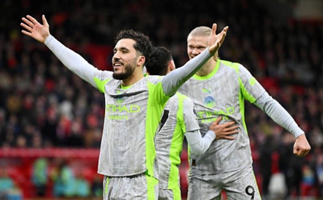 Manchester City đang sở hữu hàng công với hỏa lực đáng gờm.