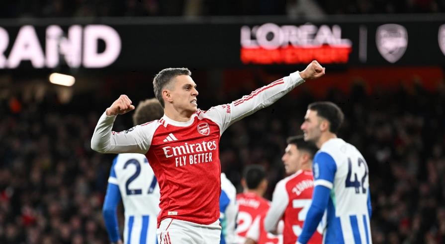 Leandro Trossard: 7,1 điểm: Có những pha chạm bóng tinh tế, thể hiện kỹ thuật điêu luyện khi đối đầu đội bóng cũ. Tuy nhiên, anh mờ nhạt dần trong hiệp hai và không ngạc nhiên khi bị thay ra trước khi trận đấu kết thúc.