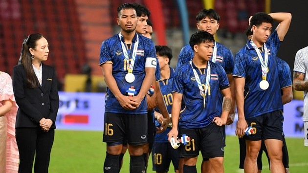 Bóng đá Thái Lan đã trắng tay trên sân nhà.