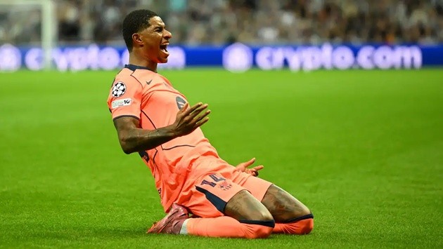 Rashford đã chinh phục thành công Barca