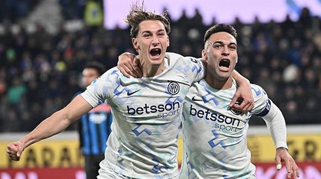 Lautaro Martinez giúp Inter Milan đánh bại Atalanta.