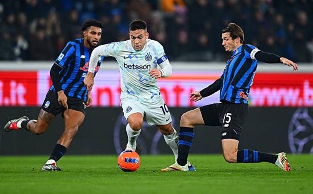Hàng công Inter Milan bế tắc trong phần lớn thời gian.