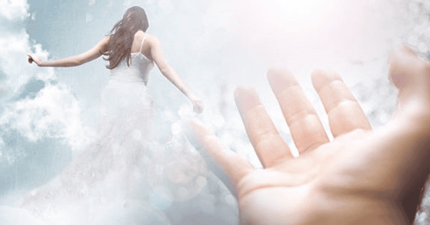 Chỉ những người đã từng bước qua Quỷ Môn Quan mới có thể phát biểu một cách trọn vẹn. Trong những giây phút cận tử, con người sẽ trải qua nhiều trạng thái kỳ diệu.