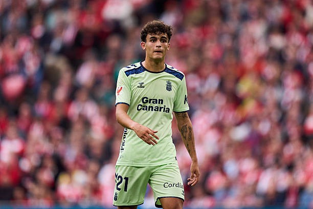 Stefan Bajcetic khó có cơ hội trụ lại Liverpool.