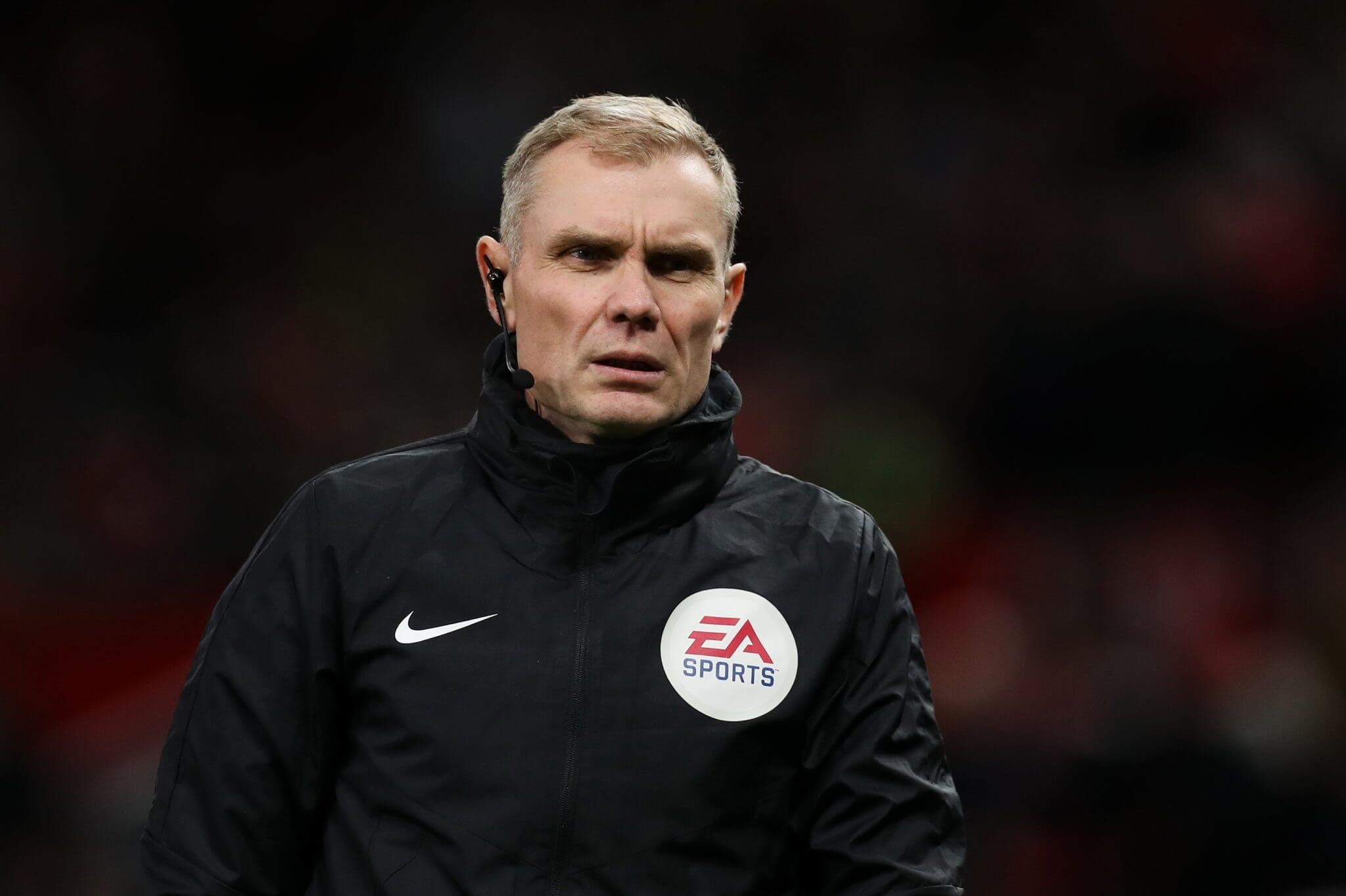 Scott cho biết anh không được đào tạo để trở thành trọng tài thứ tư.