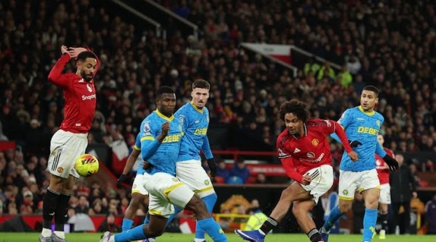 MU có bàn dẫn trước do công của Z.