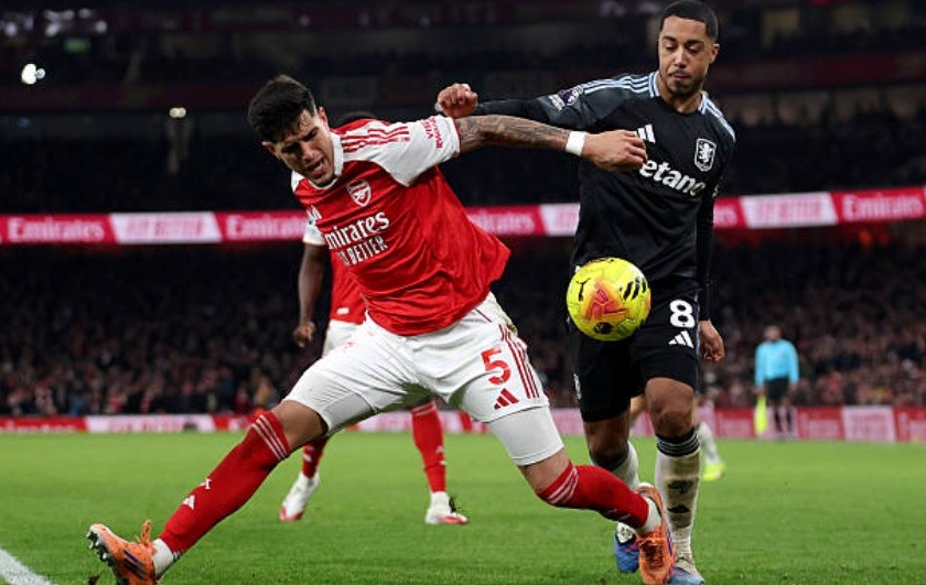 Piero Hincapie (7.0 điểm): Thi đấu rất năng nổ bên hành lang cánh trái trong sơ đồ xuất phát. Anh có đường chuyền dọn cỗ thông minh cho Gyokeres ở hiệp một và suýt chút nữa tự mình ghi tên lên bảng tỉ số ở hiệp hai nếu không gặp pha trượt chân đáng tiếc trong vùng phạt đối phương.