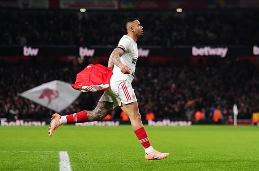 Gabriel Jesus (6.6 điểm): Vào sân thay cho Gyokeres ở phút 81. Tiền đạo người Brazil chỉ mất vài giây để ghi dấu ấn với bàn thắng ngay trong pha chạm bóng đầu tiên, ấn định thắng lợi đậm đà cho đội chủ sân Emirates.