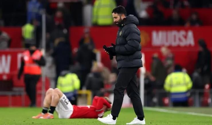 Đội bóng của Amorim một lần nữa gây thất vọng.