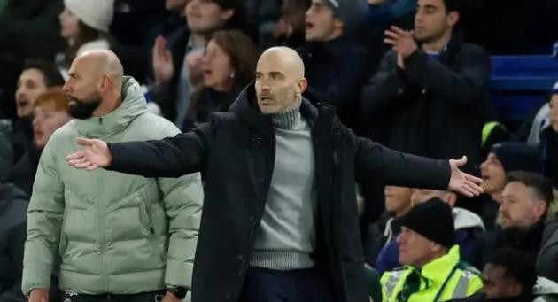 Maresca đang trải qua khoảng thời gian khó khăn ở Chelsea.