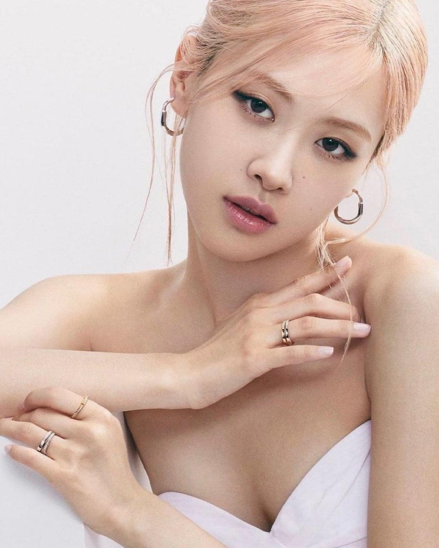 Rosé là cô gái có gương mặt đẹp nhất thế giới năm 2025