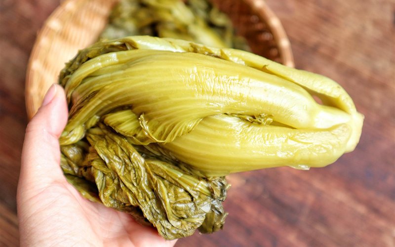 Thiếu thứ này hũ dưa rất khó đạt độ ngon chuẩn dù làm đúng các bước khác.