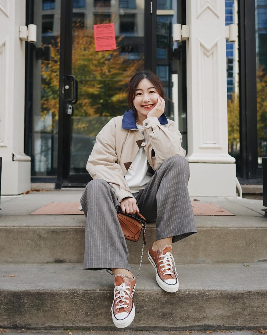 Sneaker đã trở thành món đồ quen thuộc trong suốt năm 2025 và không có dấu hiệu hạ nhiệt khi bước sang 2026. 