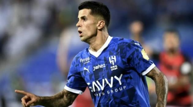 Cancelo là một mục tiêu của Barca.