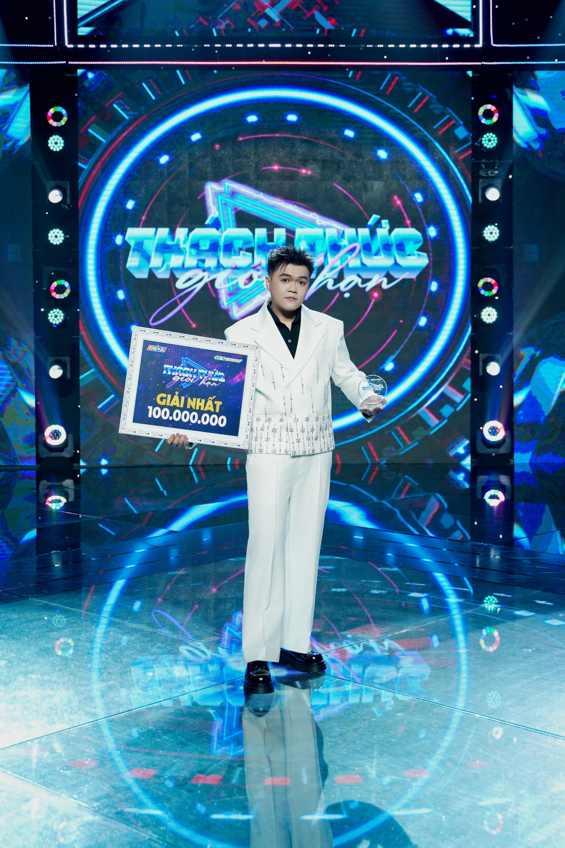 GIAI NHAT - TEAM MELYD K (1)