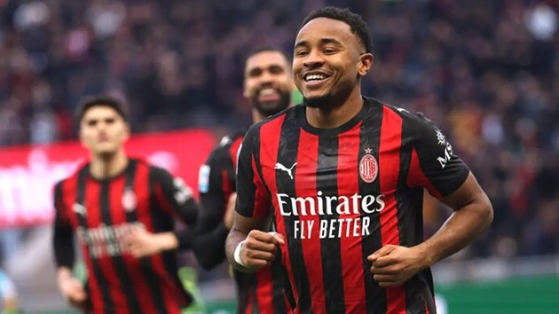Nkunku vừa lập cú đúp cho AC Milan
