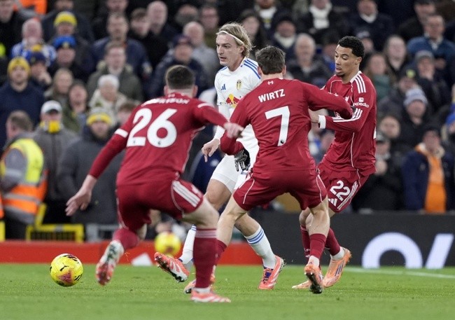 Liverpool hòa 0-0 Leeds.