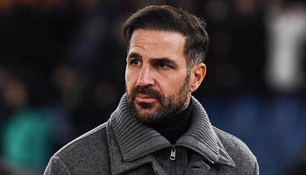 Cesc Fabregas lên tiếng về những tin đồn liên quan đến Chelsea.