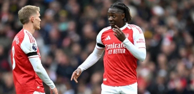 Eze mất suất đá chính vào tay Odegaard.