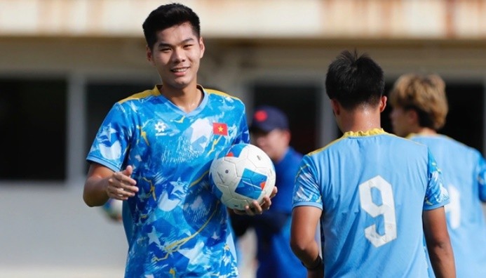 Hiểu Minh trên sân tập.