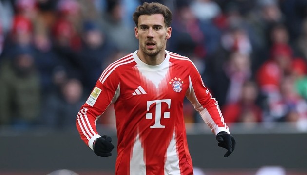 Tottenham cạnh tranh với MU.