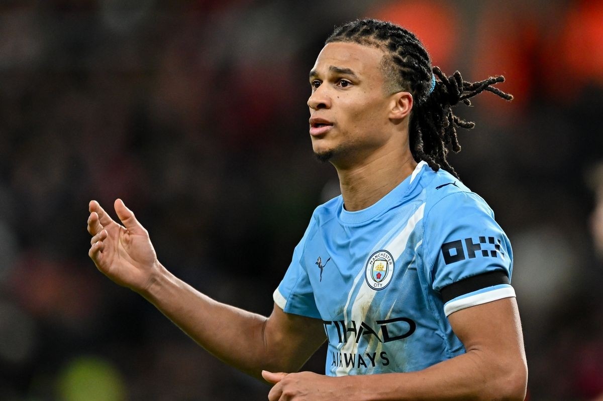 Nathan Ake muốn được thi đấu nhiều hơn.