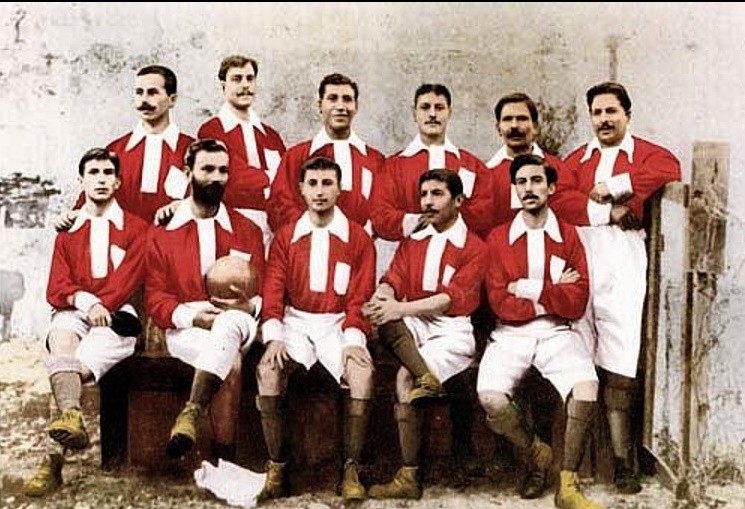 Đội Benfica đầu tiên được thành lập vào năm 1905.