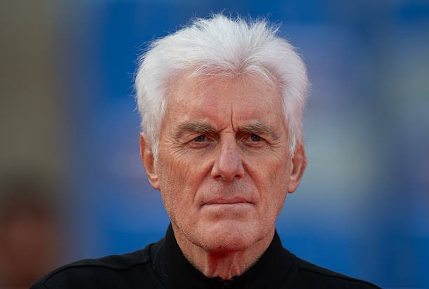 HLV Hugo Broos bên phía Nam Phi từng dẫn dắt tuyển Cameroon vô địch AFCON 2017. 