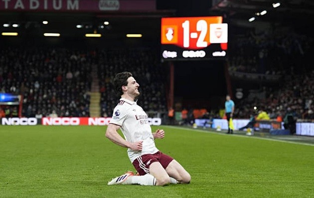 Rice có một cú đúp để trực tiếp mang về 3 điểm cho đội khách.