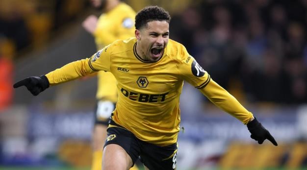 MU được liên kết nhiều với Joao Gomes.