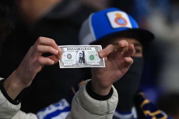 Joan Garcia trở thành 