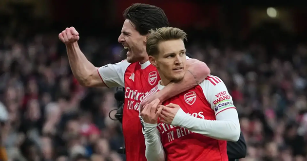 Odegaard được Rice khen ngợi sau trận thắng của Arsenal.