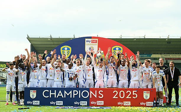 Leeds United và chức vô địch Championship 2024/25.