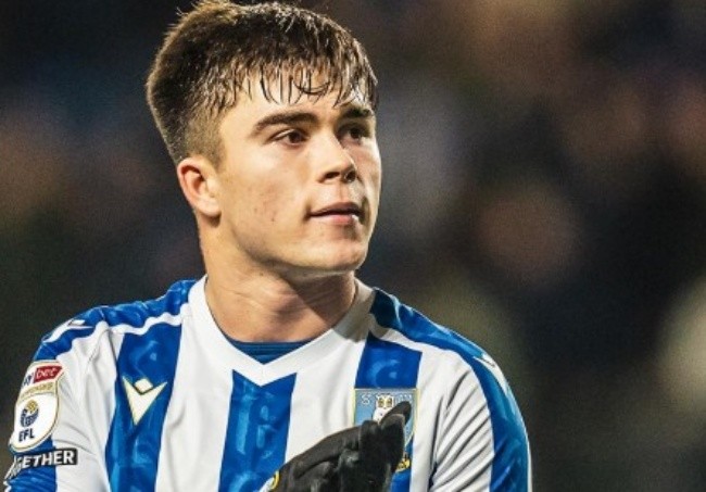 Harry Amass có khả năng cập bến Stoke City.