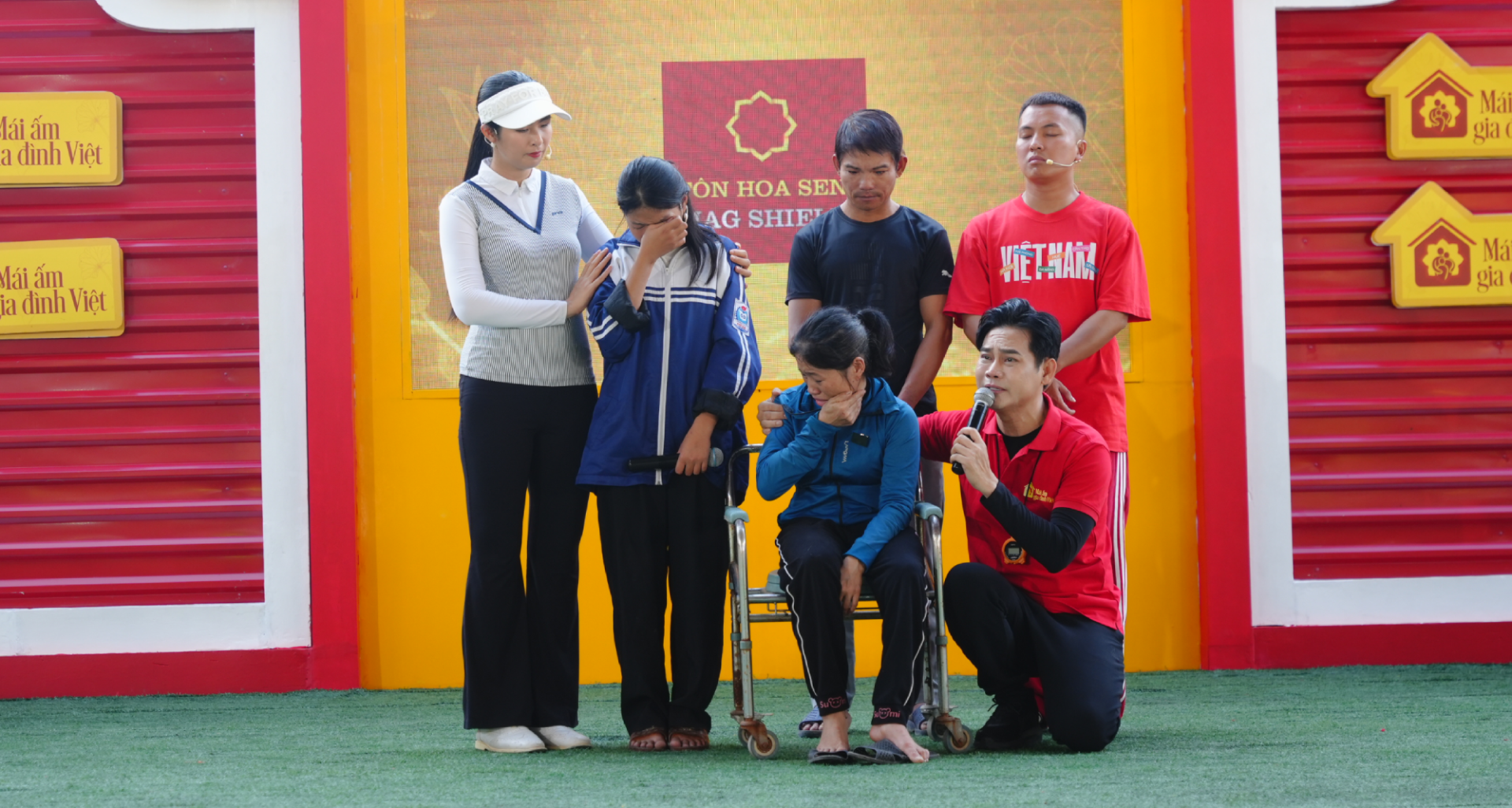 2Gia đình em PHAN HÀ PHƯƠNG (1)