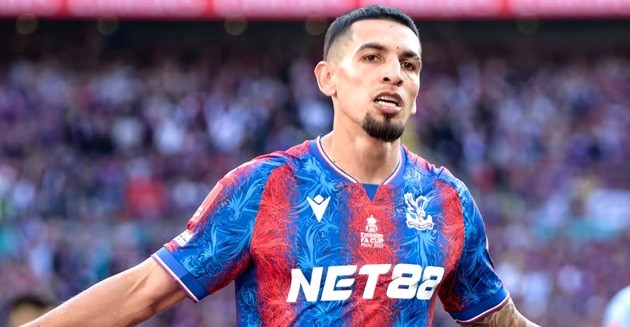 Munoz là một hậu vệ rất chắc chắn.