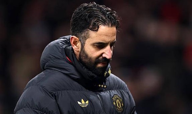 Ruben Amorim chính thức bị Manchester United sa thải.