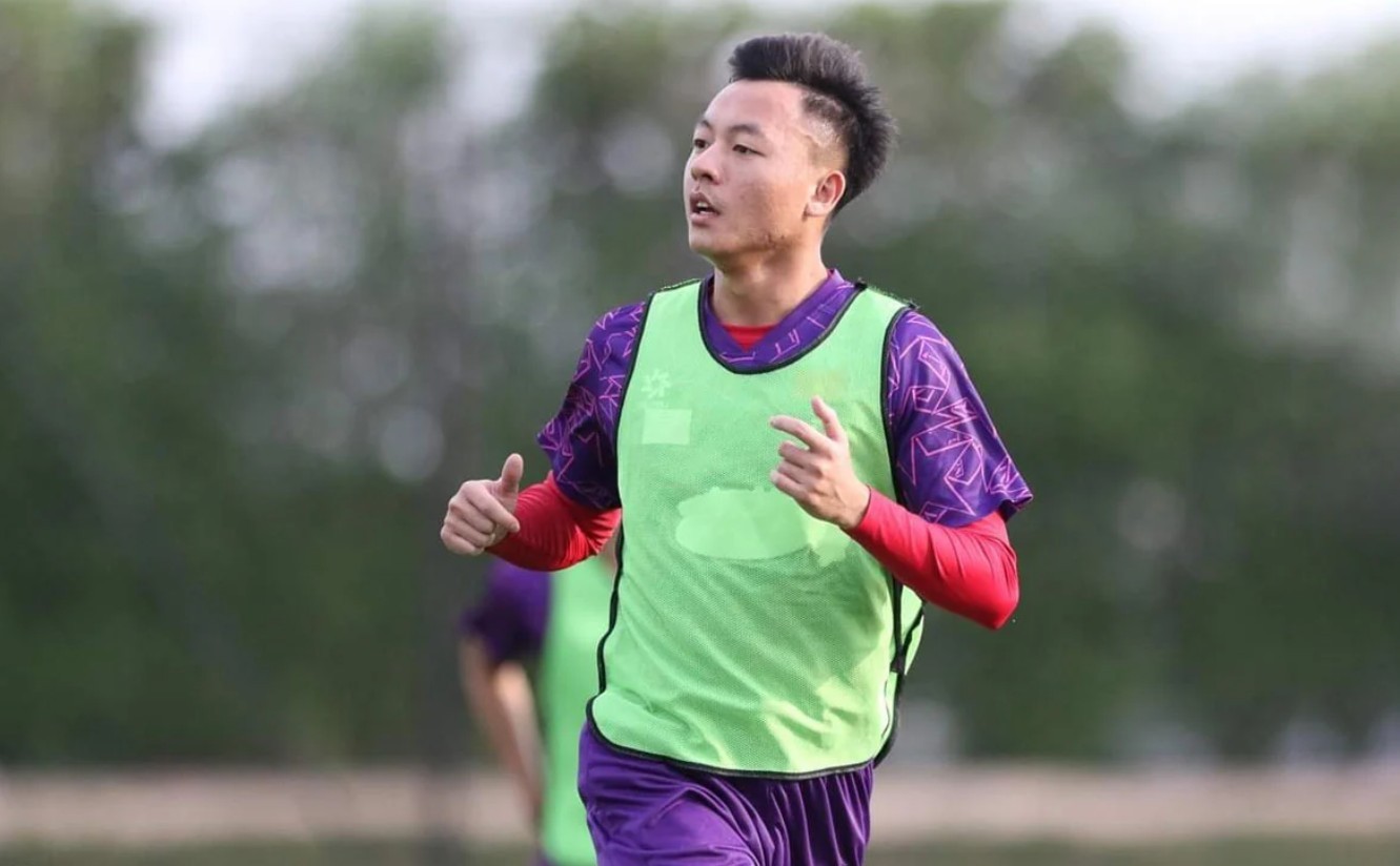 Nguyễn Thái Sơn là nhân tố quan trọng nơi tuyến giữa của U23 Việt Nam. Ảnh: VFF.