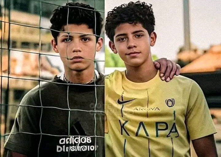 Cristiano Ronaldo ngày bé (trái) và Cristiano Jr. hiện tại (phải)