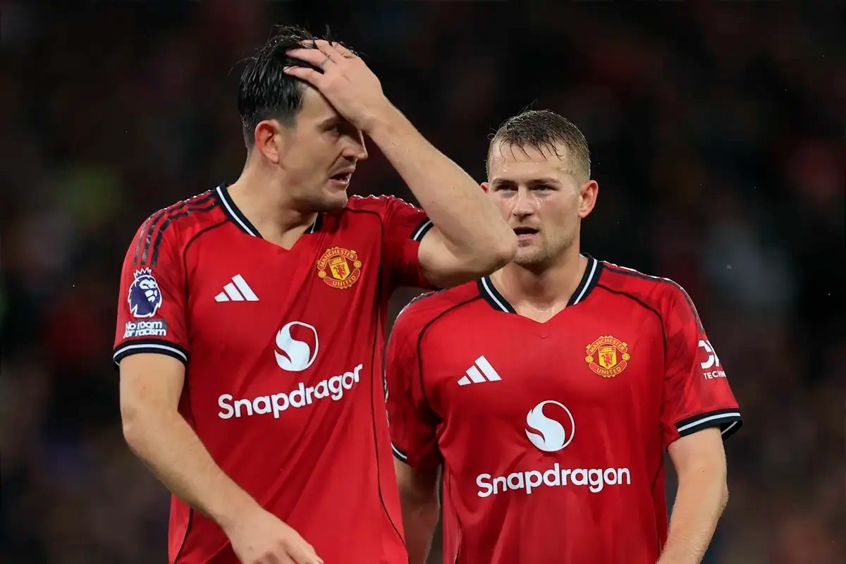 Manchester United vắng nhiều trụ cột quan trọng trước tái đấu Burnley.