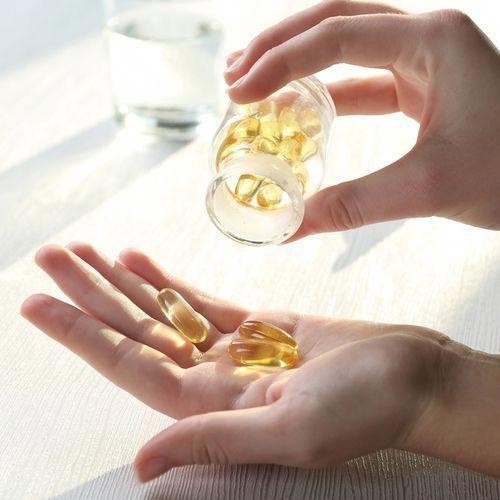 Khi cơ thể thiếu vitamin E, làn da dễ rơi vào tình trạng khô ráp, xuất hiện nếp nhăn và kém rạng rỡ.