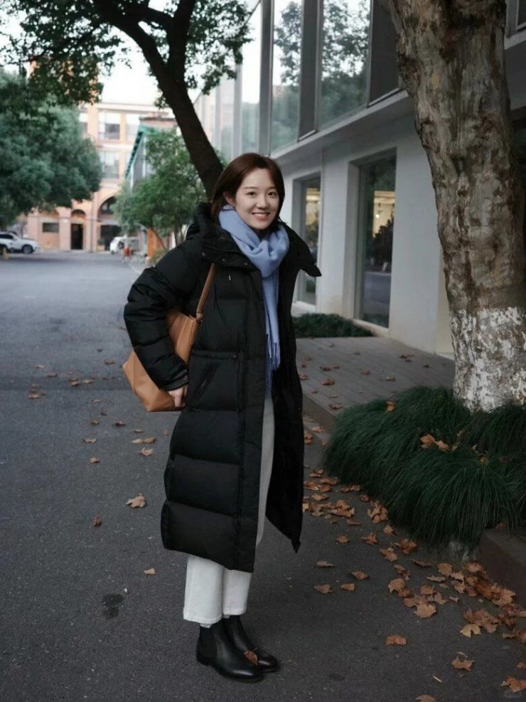 Đây là kiểu quần phù hợp với nhiều dáng người, dễ ứng dụng từ đi làm, dạo phố đến các buổi gặp gỡ trang trọng.