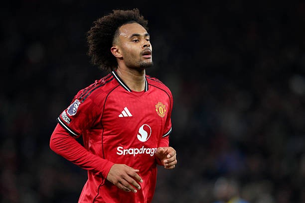 Joshua Zirkzee chưa chắc rời Manchester United sau sự ra đi của HLV Ruben Amorim.