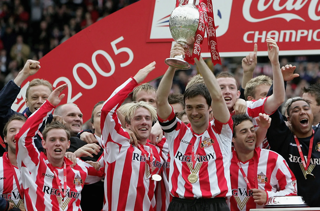 Sunderland đăng quang Championship mùa giải 2004/05 tại sân Ánh sáng.