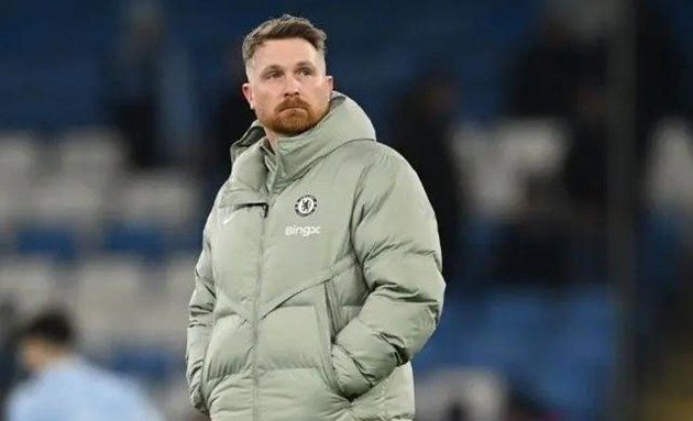 Calum McFarlane đưa ra lời cảnh báo cho Liam Rosenior.