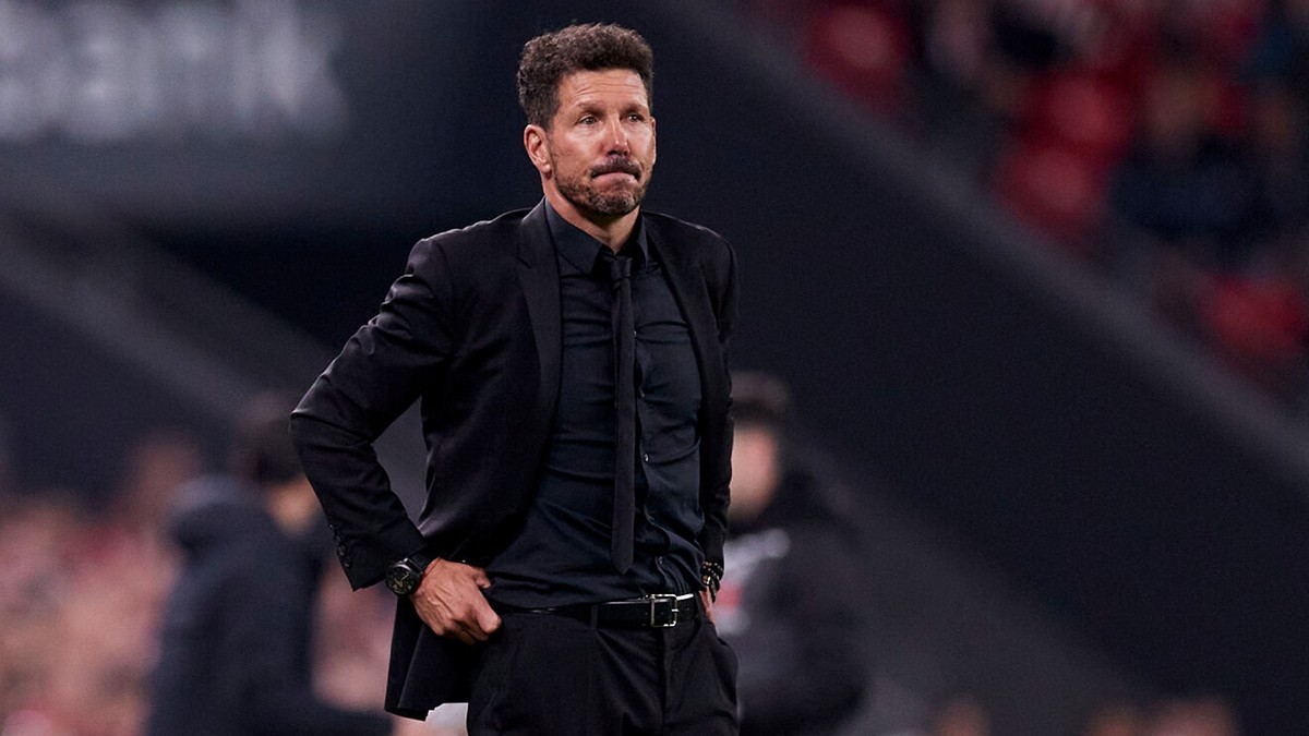 HLV Diego Simeone đã dẫn dắt Atletico qua 48 trận derby Madrid.