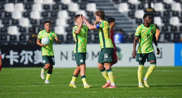 U23 Australia ngược dòng trước 10 người của U23 Thái Lan